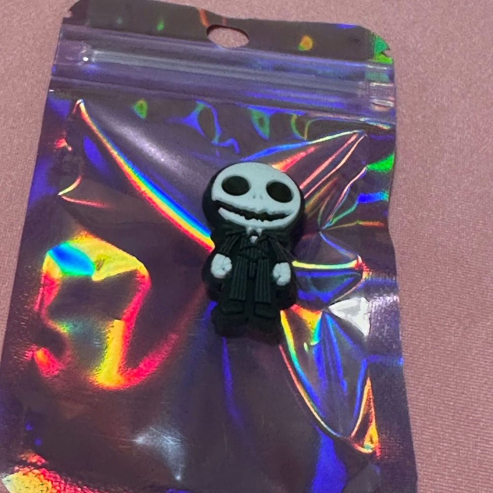Croc charm